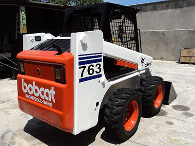 Minicargador Bobcat 763