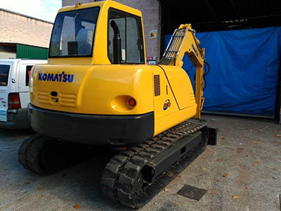 Retro Oruga Komatsu PC75