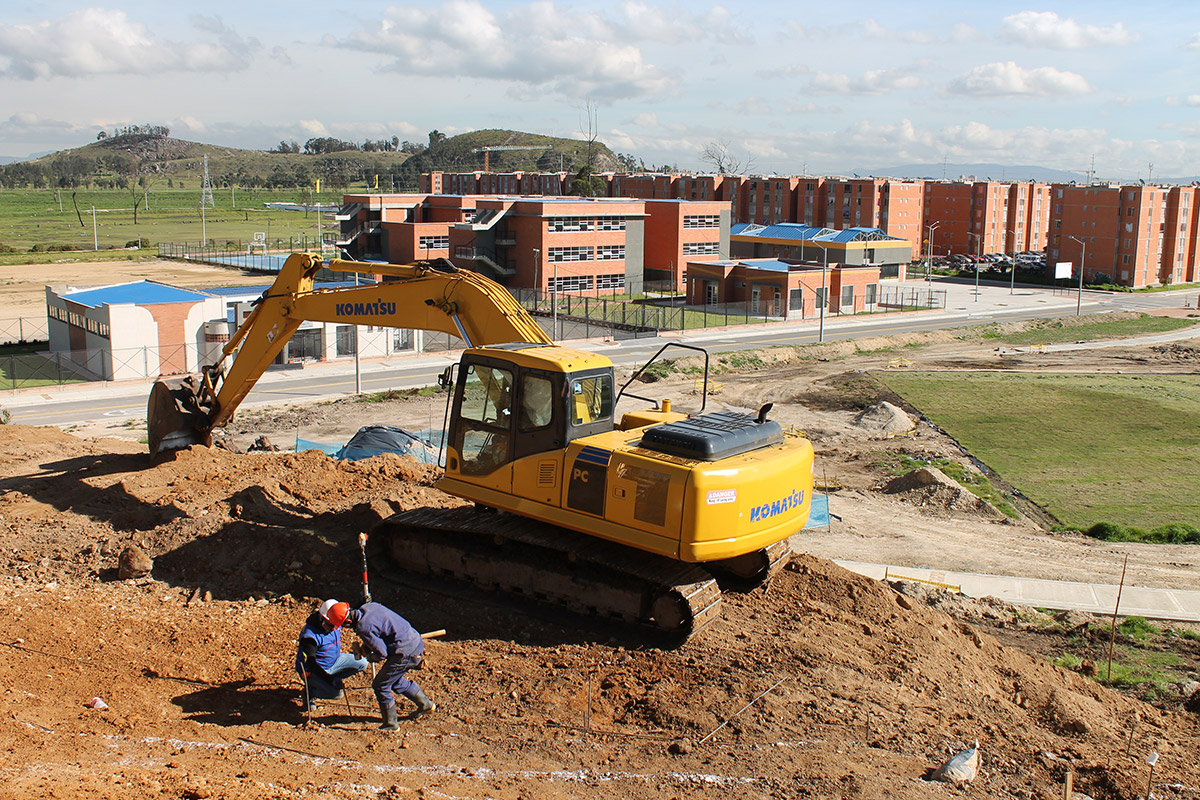 Isarvico Alquiler De Maquinaria Pesada En Bogotá 